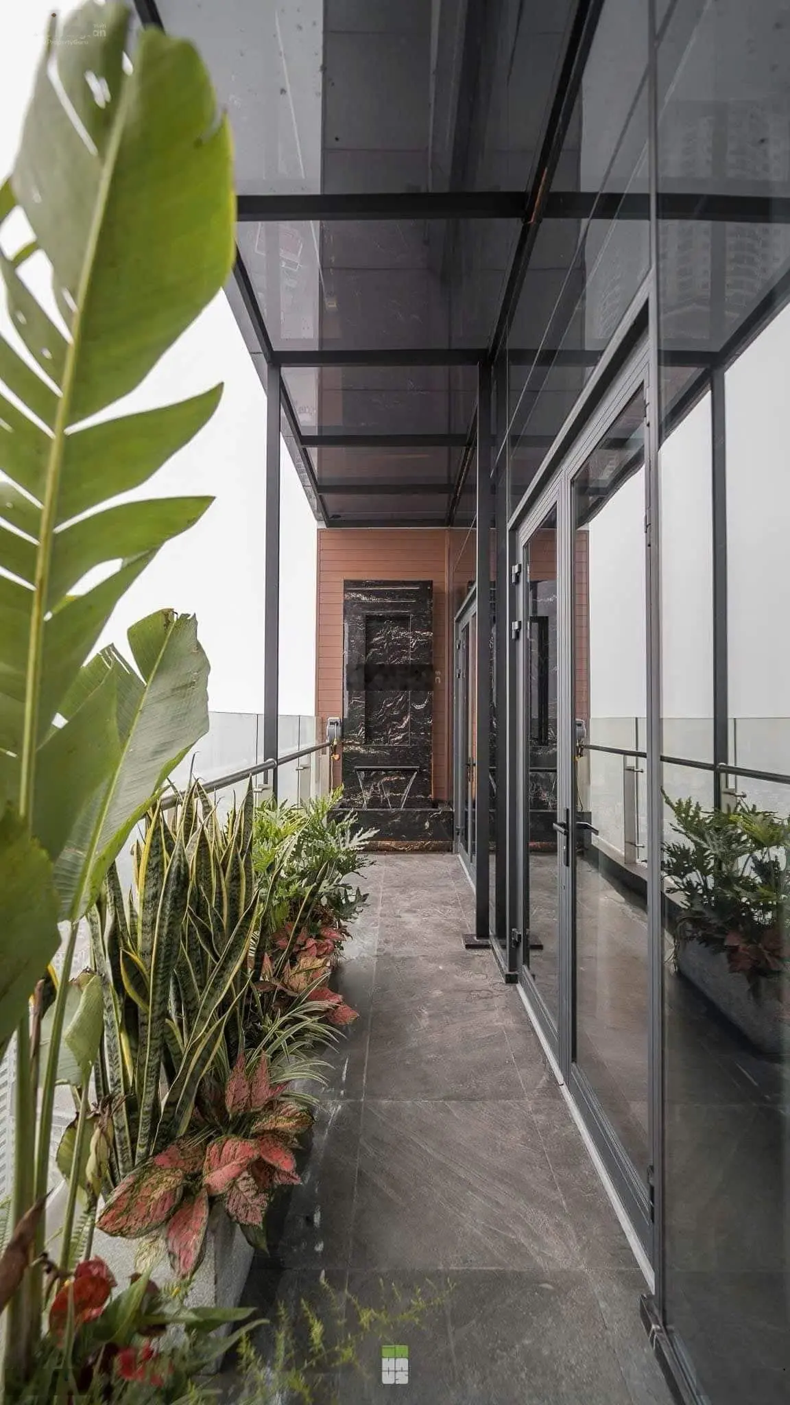 Penthouse - the zei mỹ đình - full nội thất - 4pn - 215m2 - bao phí- lh 0968 201 ***