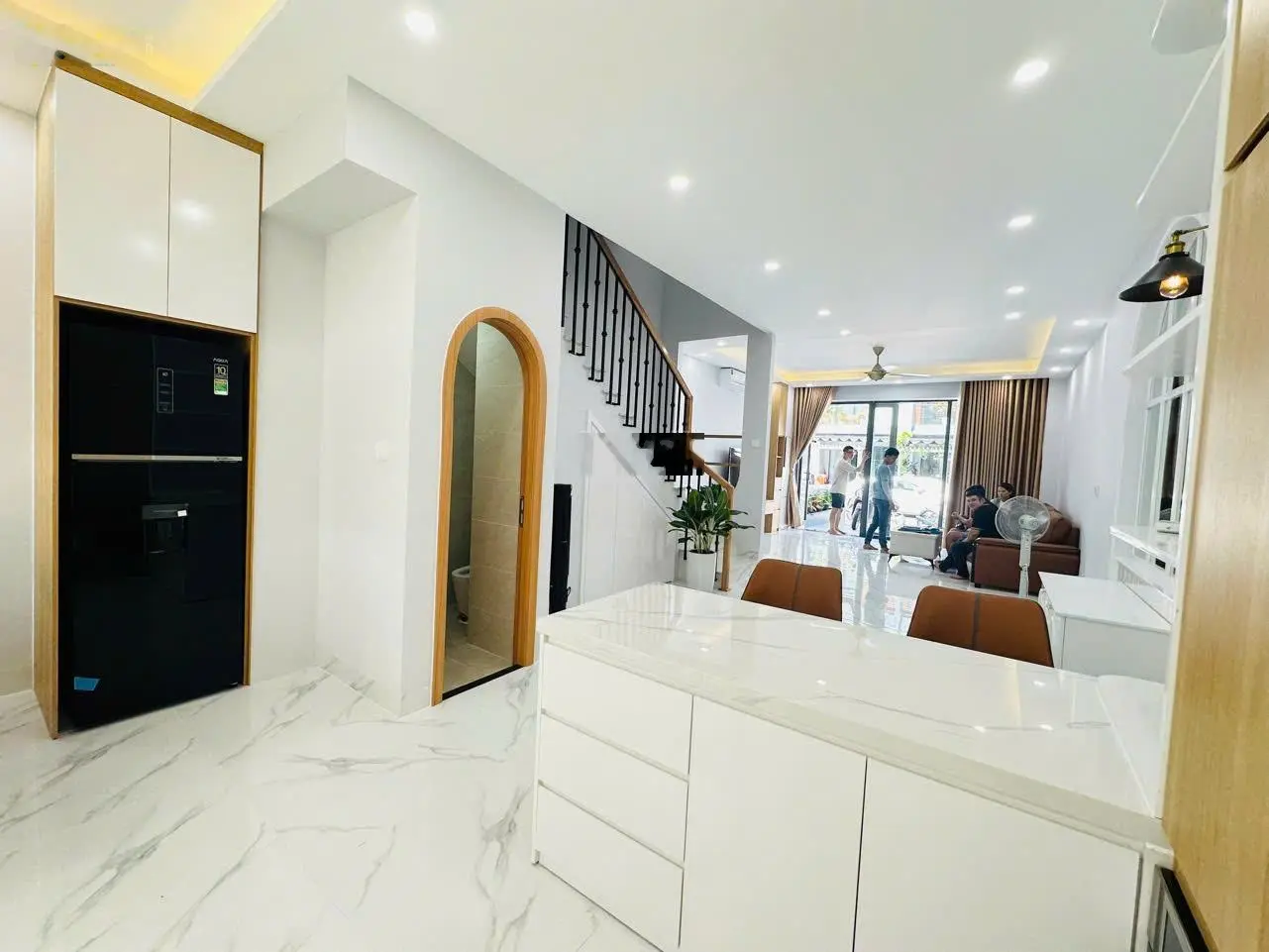 Nhà đẹp tại KDT Mỹ Gia Capella Nha Trang gần hồ bơi và có dòng tiền cho thuê sẵn