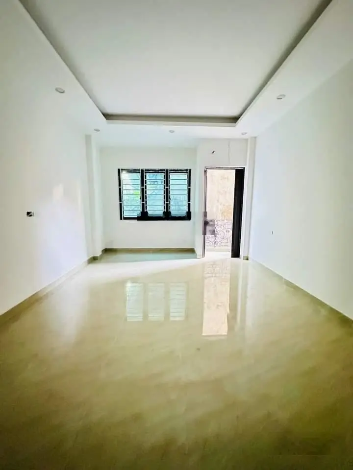 Siêu phẩm nhà mơi cầu giấy, ở ngay 34m trần quốc vượng 7.2tỷ ,vị trí đắc địa khu cầu giấy xuân thủy