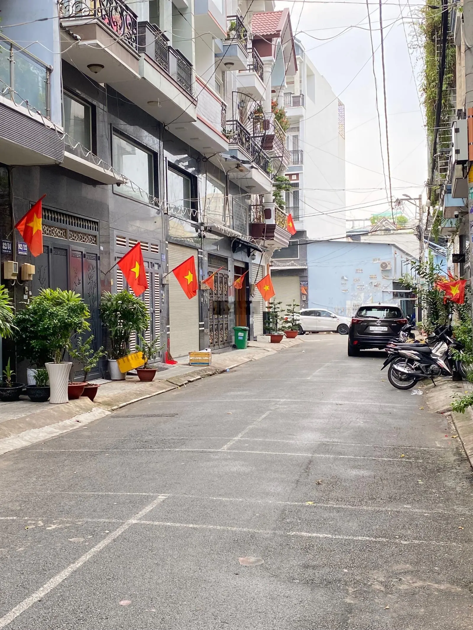 * Nhà HXH gần khu K300 Tân Bình chỉ 10 phút 4mx 16m giá 8.5 Tỷ TL