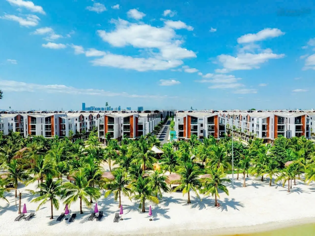 Cơ hội cuối cùng để sở hữu căn nhà Phố Ánh Dương Cạnh biển-Kề công viên-Liền đại lộ