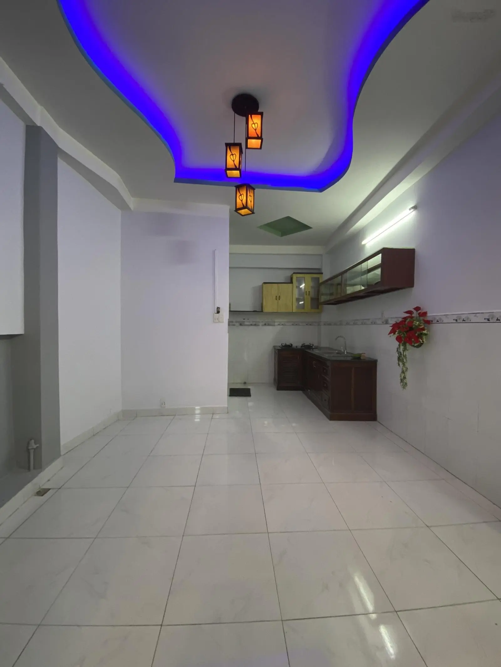 Bán nhà giá rẻ Tỉnh Lộ 10 Bình Tân - hẻm xe hơi - 56m2 - 2 tầng - 3 pngủ - nhà đẹp ở ngay - 3,65 tỷ