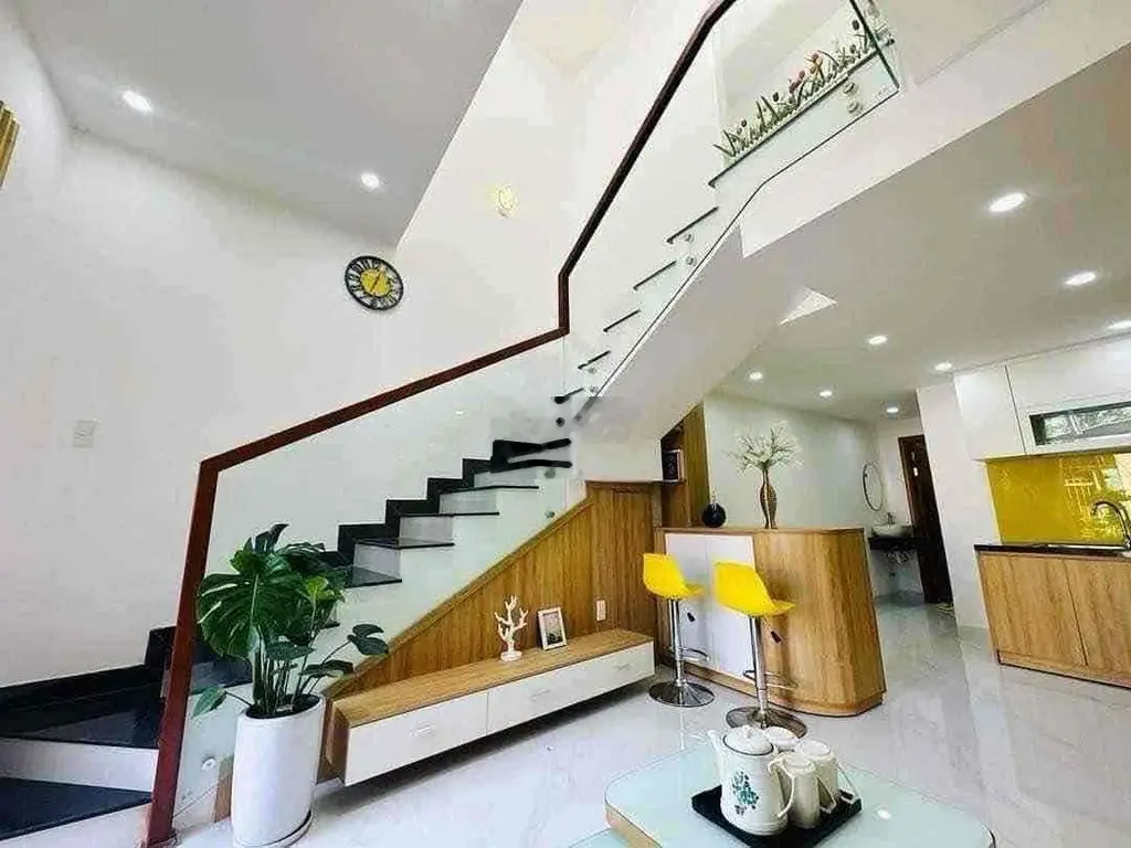 Ra mặt tiền, hạ giá bán nhanh chỉ còn 2tỷ 370 còn bớt