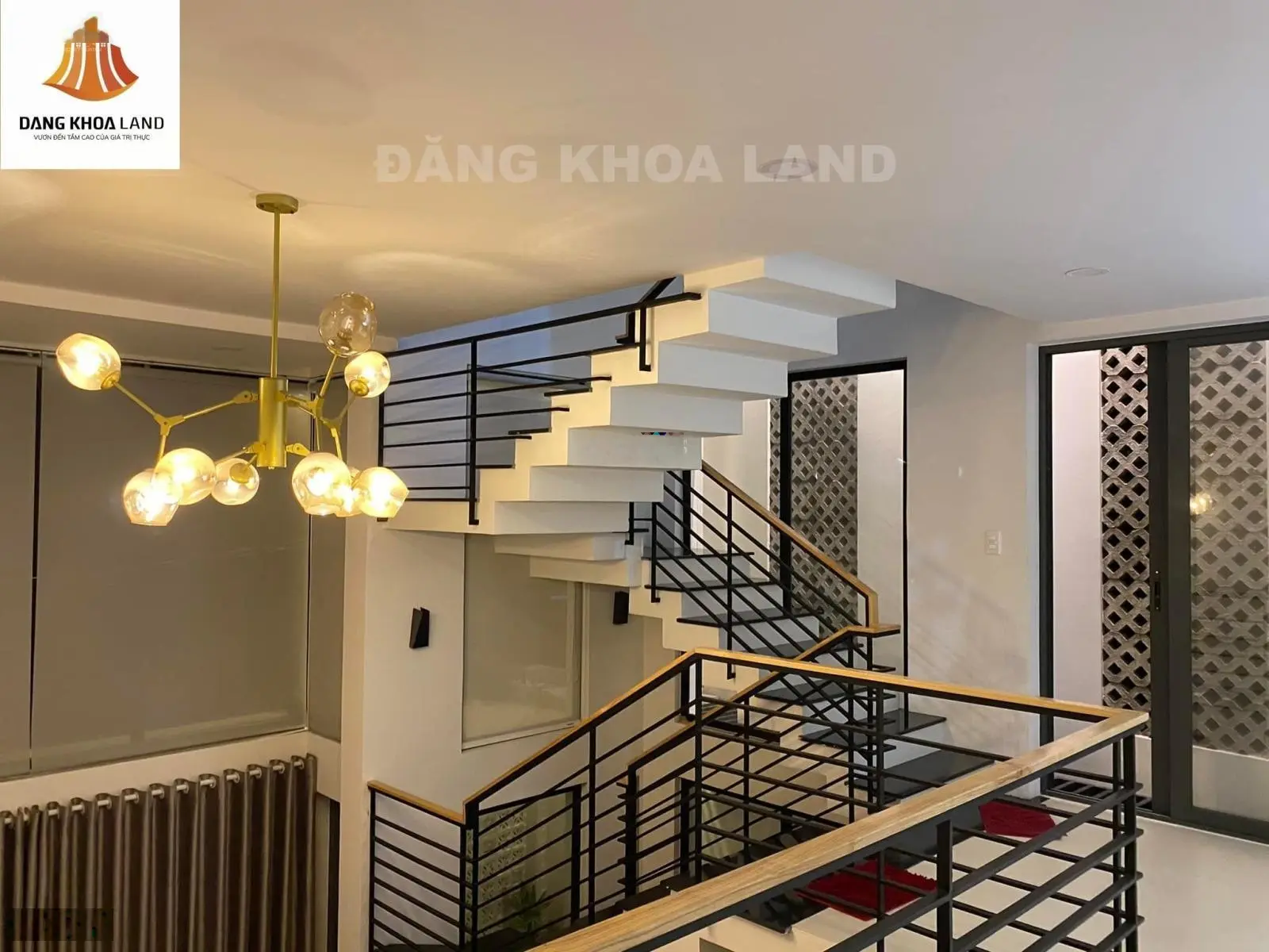 Nhà siêu đẹp - 1 trệt 2 lầu 3PN, HXH đường Làng Tăng Phú, chủ kẹt tiền cần bán gấp