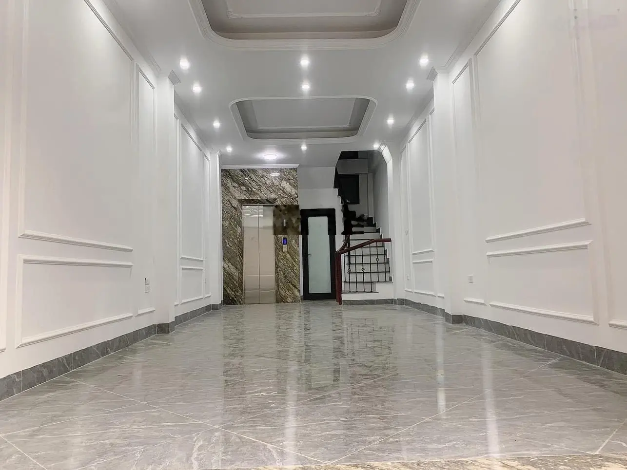 Bán nhà trung tâm mua sắm Thái Hà 43m2 x 7 tầng, Đống Đa, thang máy, mới tinh, ở ngay, nhỉnh 10 tỷ