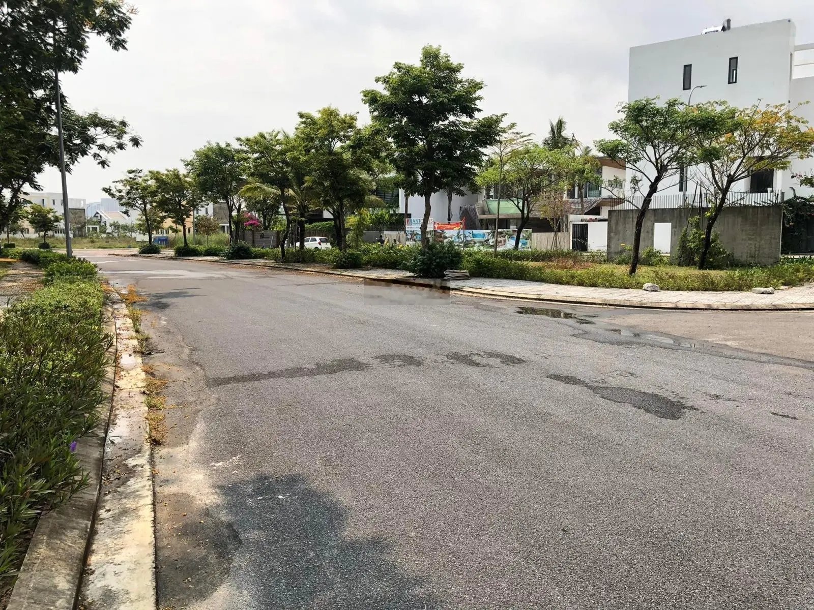 Đất biệt thự FPT Đà Nẵng, View kênh sông Cổ Cò, 2 mặt tiền, giá chỉ 29,5 triệu/m2, 600m2