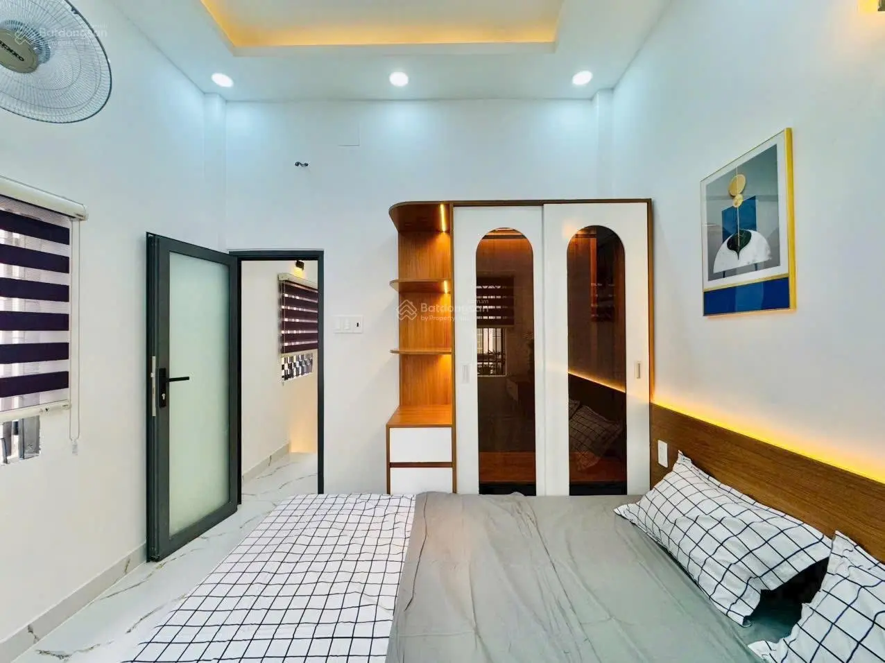 Thân gửi ace môi giới HH 40tr - hạ giá 200tr còn 3,68 tỷ TL bán nhà phố 2.5tầng 3 phòng ngủ