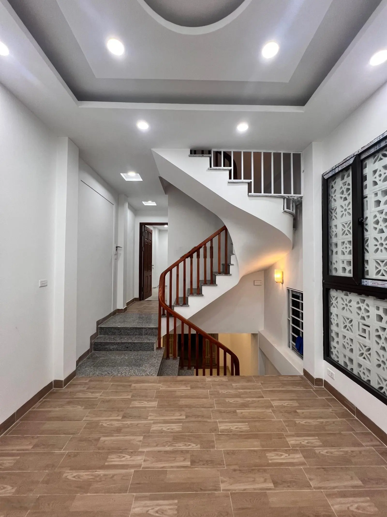 Bán nhà đẹp, giá chính chủ Hữu Lê 38m2x4 tầng, ô tô đỗ cửa, kinh doanh tốt, nhỉnh 4 tỉ, 0918 816 ***