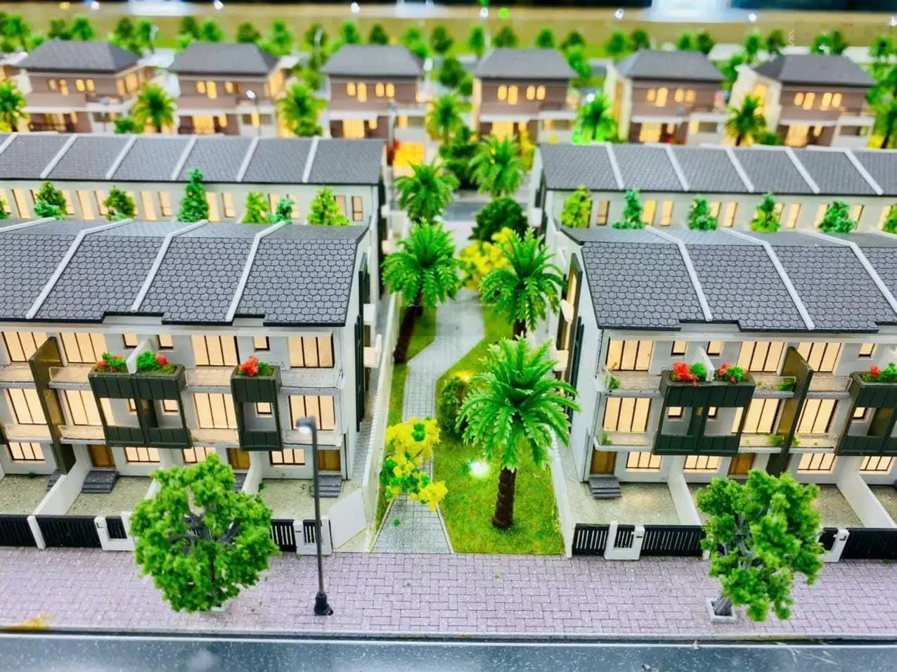 Bán nhà phố Bắc Sông Cấm 110m2 Sapphire Gem HP - Cạnh Trung Tâm Hành Chính mới - Chỉ 50 triệu/m2