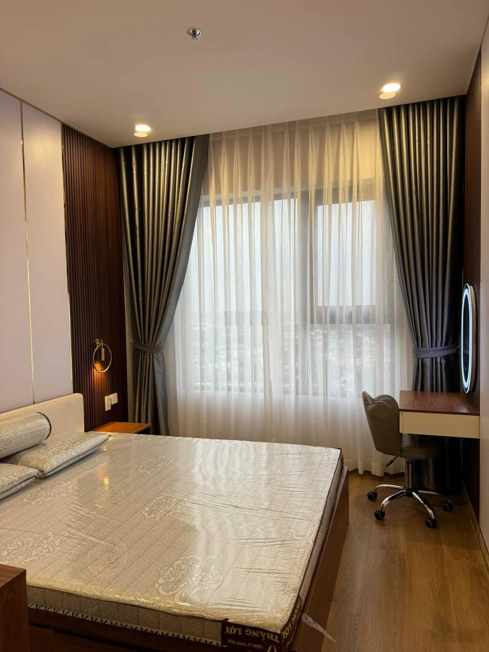 Căn 2PN Rivana view sông, tầng trung đẹp giá chỉ 2 tỷ 430 - Hỗ trợ thủ tục vay lên đến 70%