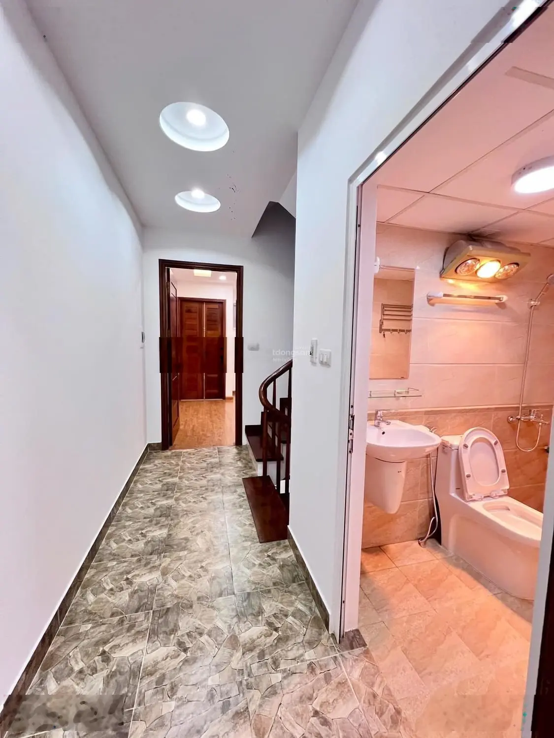 Mặt tiền rộng, ô tô đỗ, nhà đẹp Vạn Phúc, Hà Đông. DT 40m2, 4 tầng, MT 5m, giá chỉ 7,5 tỷ