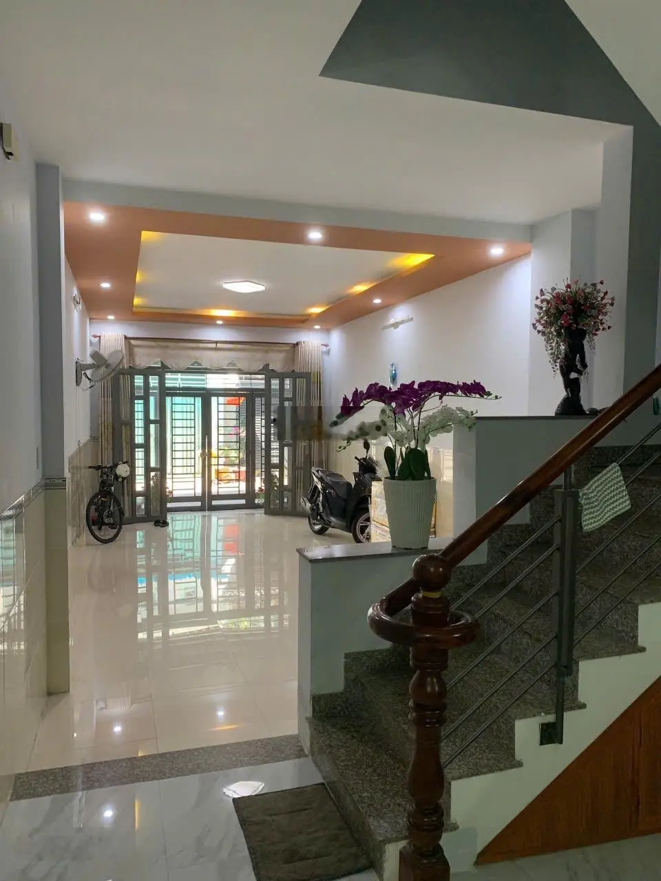 Bán nhà mặt tiền đường Số 11, giá 6 tỷ