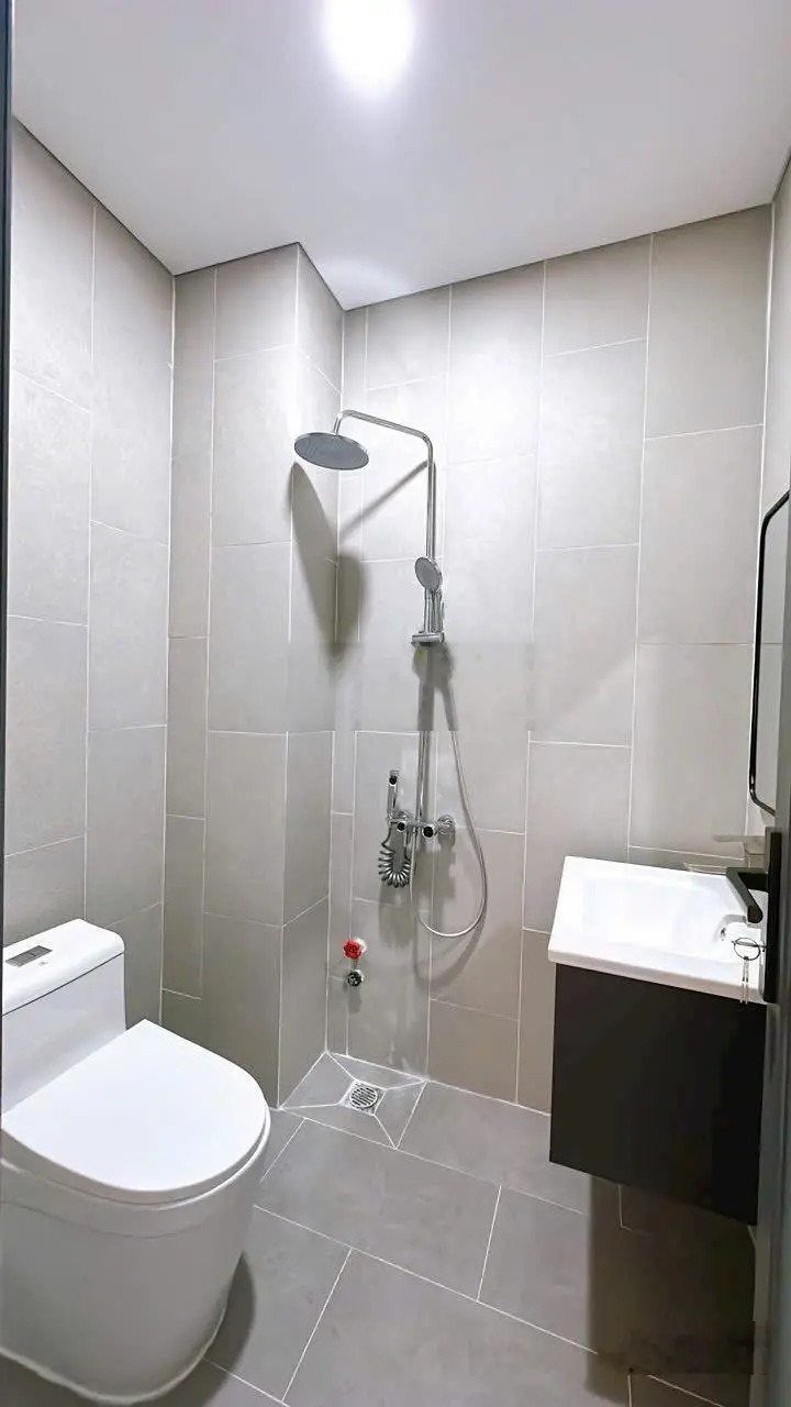 Bán gấp nhà đẹp mới xây khu vip mặt tiền đường số xe hơi đỗ cửa 3 tấm dt 4*8 giá 7tỉ999 tl đậm sâu