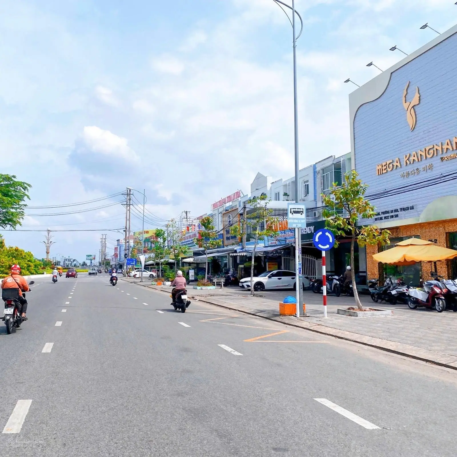 Bán Căn Góc 220m2 Đường Phan Thị Ràng, Vị trí đẹp cho việc Kinh Doanh Tốt, An Hoà, Rạch Giá