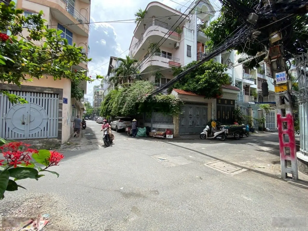 Bán gấp văn gốc 3 mặt tiền Nhà đẹp 5 tầng - 3 mặt thoáng - Hẻm XH gần Nguyễn Văn Trỗi