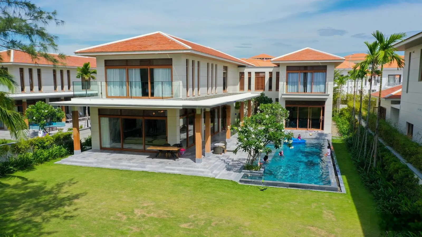 Bán biệt thự đẹp tại The Ocean Estates, 85 tỷ, 1200m2, 5PN, 5WC