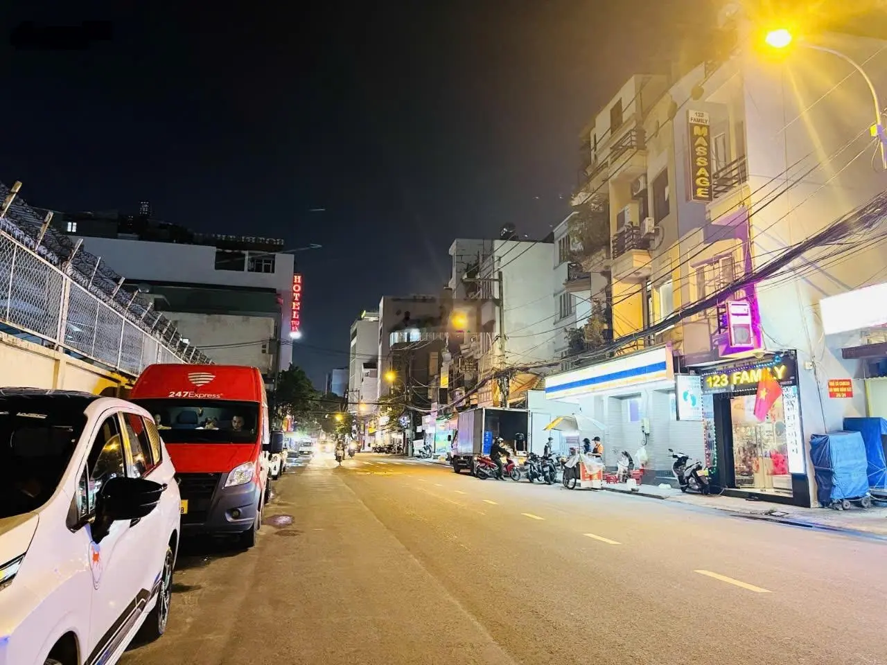 Định cư bán nhà 4 tầng mặt tiền kd hậu giang ngay sân bay tân sơn nhất phường 2 tân bình 12tỷ.