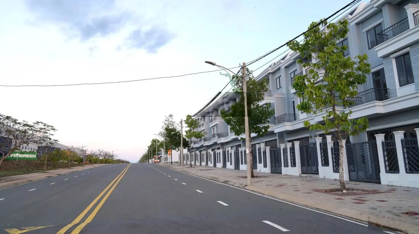 Golden Mile dãy nhà shophouse hoàn thiện pháp lý, chính sách ưu đãi, nằm đối diện KCN Đồng Xoài III