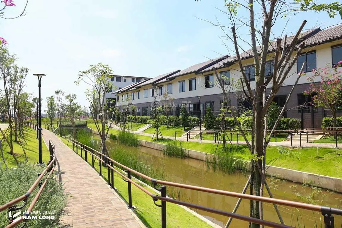 Biệt thự the Aqua KĐT Waterpoint - hàng CĐT Nam Long. Có chiết khấu đặc biệt. Thanh toán giãn 2 năm