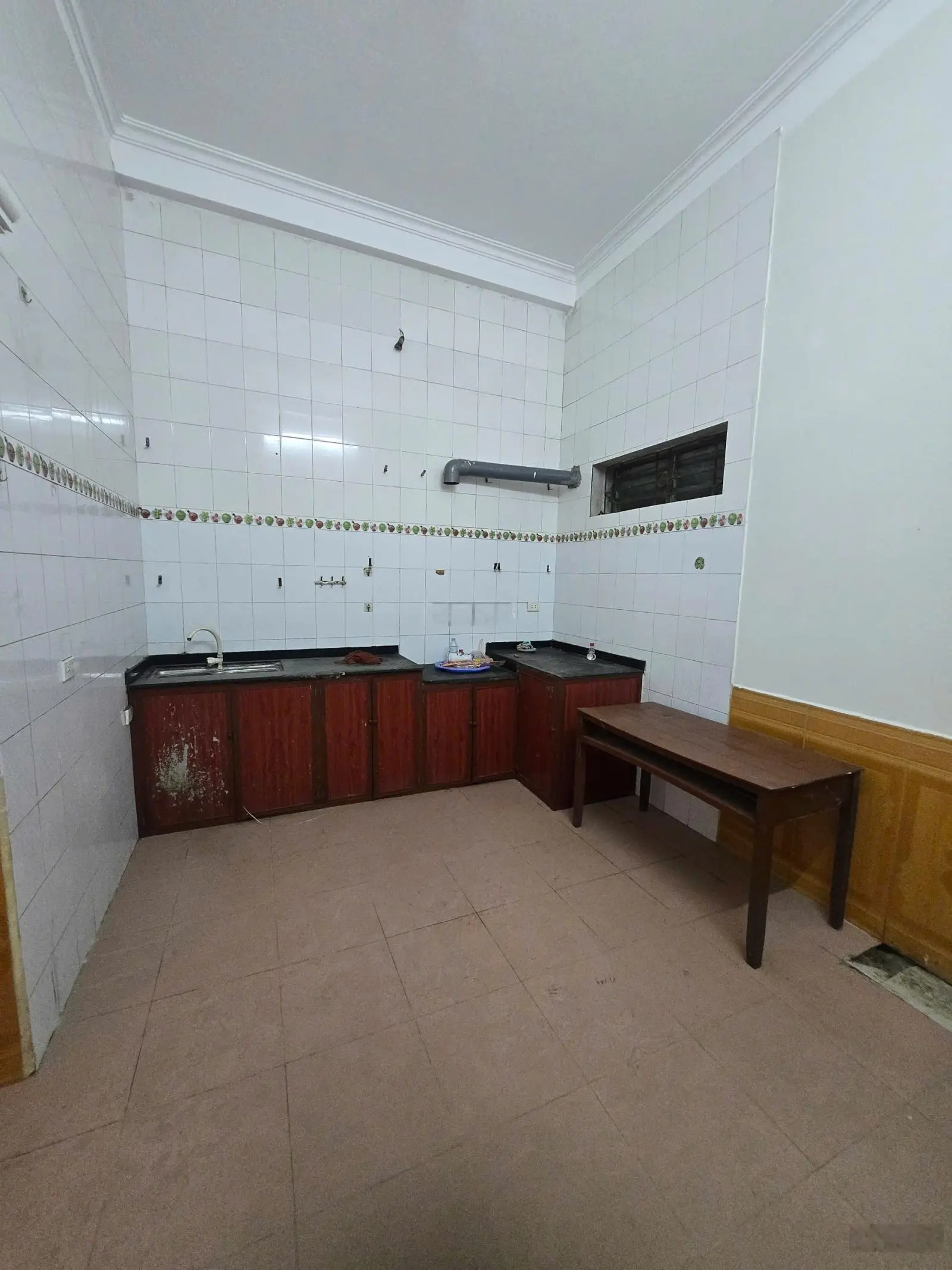 Chú Ý, DT : 48m2 , Khu Phân Lô Bộ Đội , Nơi Hiếm Bán , Nhà 3 Tầng , Gần Phố , Giá mềm : 8.6 tỷ