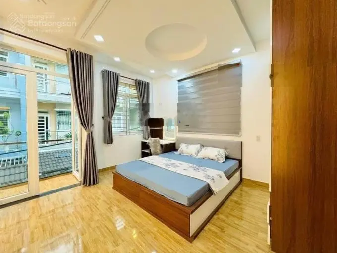 Cần bán gấp nhà ở Đ. Bông Sao, P. 5, Q. 8, DT: 56,25m2(4,5mx12,5m). HĐT 12tr/th. Giá: 3tỷ860tr