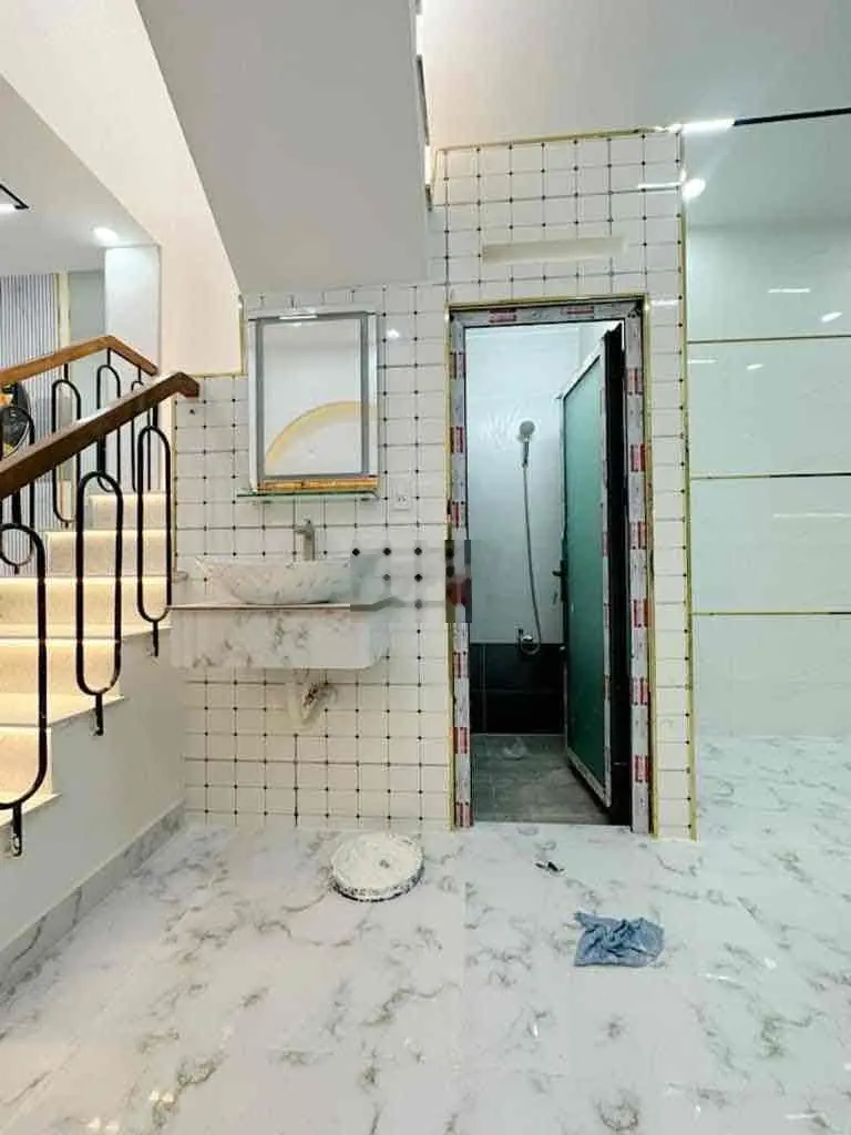 Nhà gần Cầu Bông Hẻm xe hơi, P1, Bình Thạnh 42m, 3pn, 6 tỷ nhỉnh TL