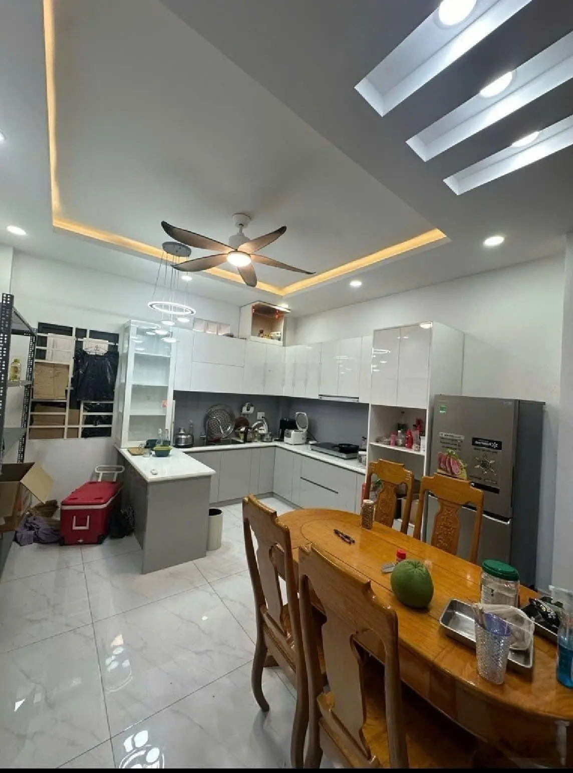 Nhà đẹp 3 tầng 4,1x16m hẻm xe tải 6m sát Emart Phan Huy Ích chỉ 7,x tỷ