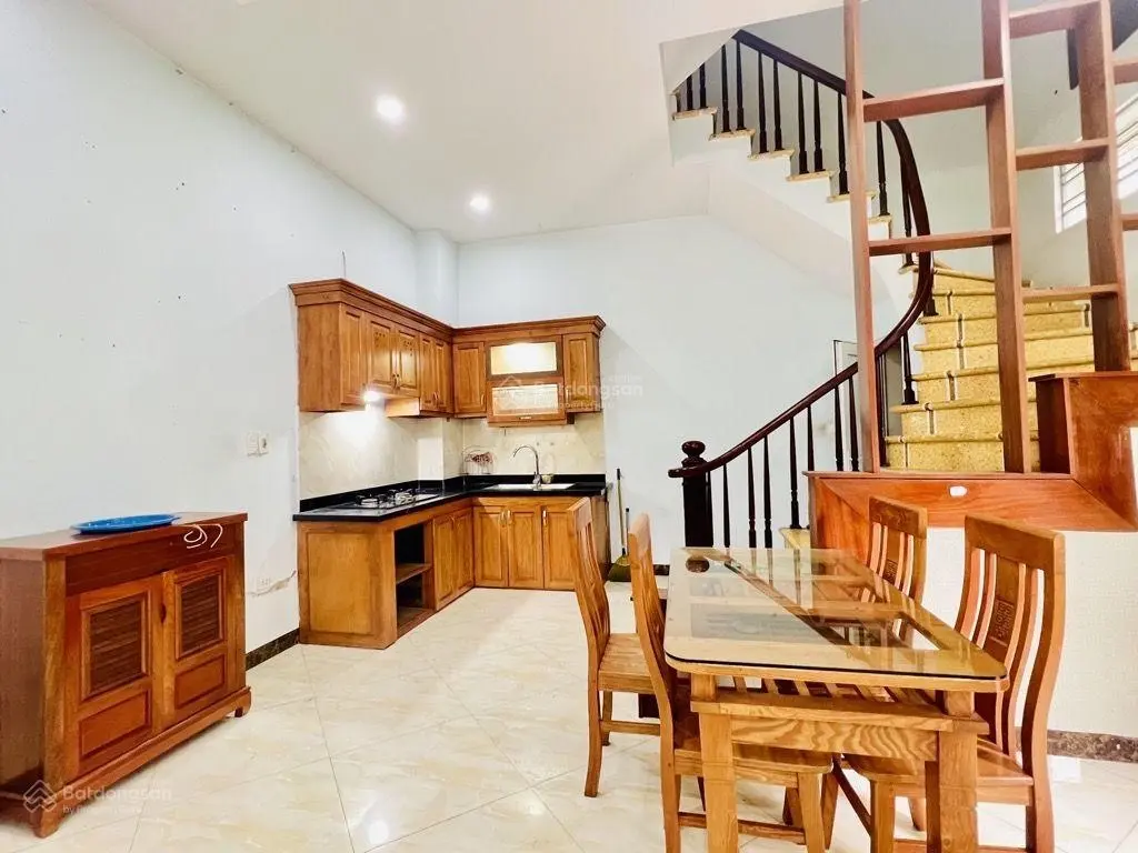 Bán nhà Đại Đồng 40m 5 tầng mt6.3m tương lai oto vào nhà giá 5.35 tỷ