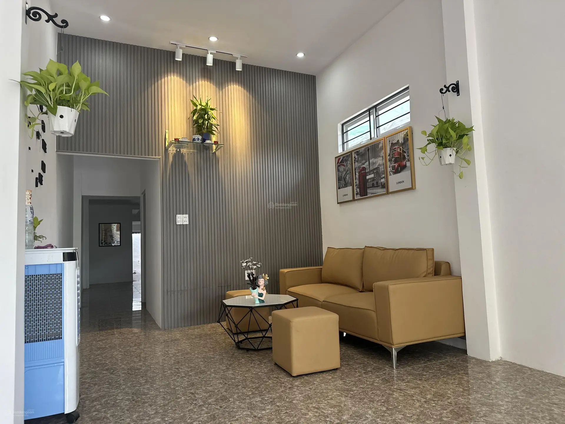 Anh Trịnh chính chủ bán nhà vị trí đẹp ngay trung tâm thị xã An Nhơn giá chỉ 2 tỷ 19 TL