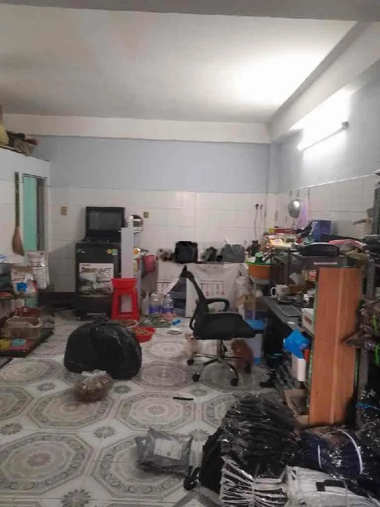 Nhà kiên cố, chắc chắn Tùng Thiện Vương 40m2, ngang khủng 5m, SHR,