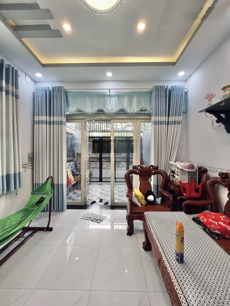 Tân Bình - chưa tới 100 triệu/m2 chuẩn nhà phố 4mx19m - 3 tầng 76m2 KLG - đường nhựa 12m