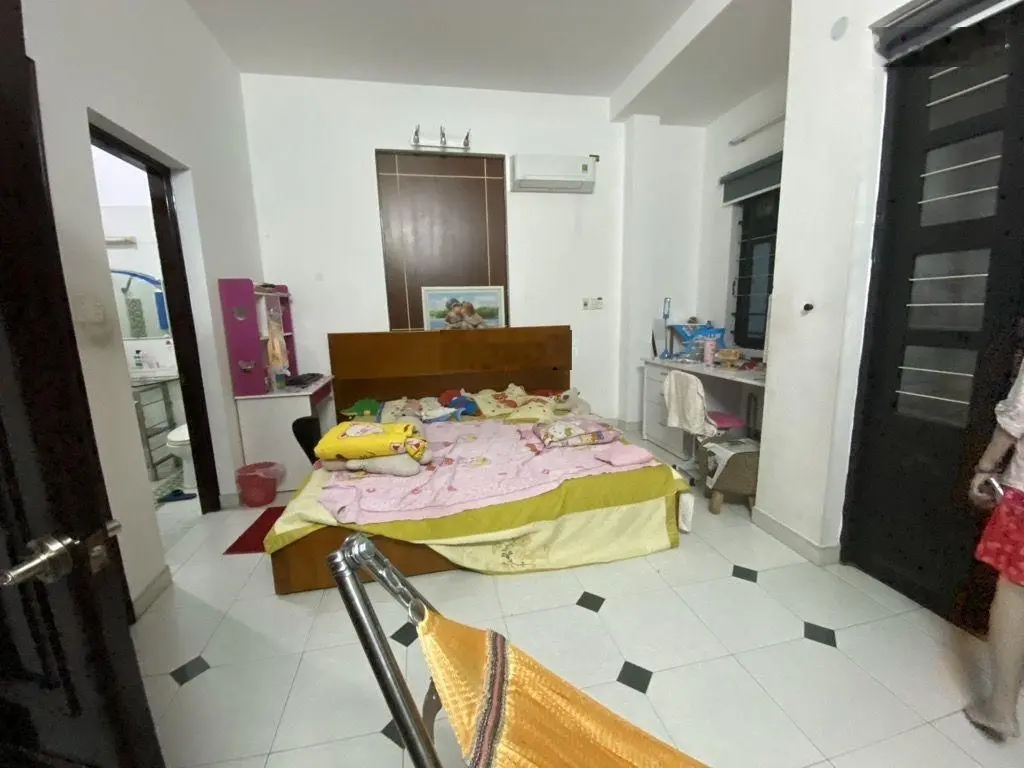 Bán nhà 64m2, 3 tầng, ngang hiếm 8m gần chợ Hiệp Bình, Hiệp Bình Phước, Thủ Đức, hơn 4tỷ