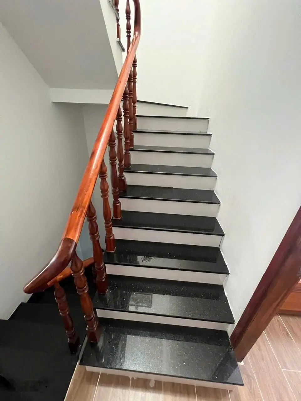 Cần tiền bán gấp nhà ngay Gigamal Phạm Văn Đồng đường 20, Hiệp Bình Chánh, Thủ Đức, 60m2 giá 9,29tỷ