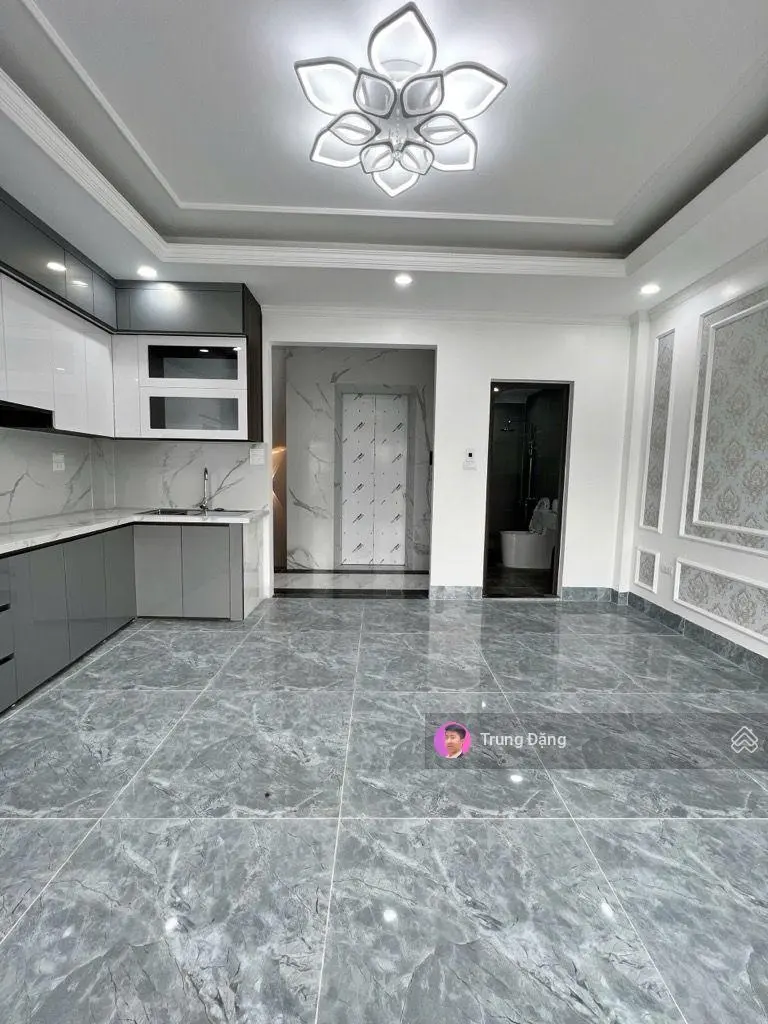 Siêu phẩm 6 tầng thang máy khương đình, 40m2, mt 5.2m, chỉ hơn 9 tỷ