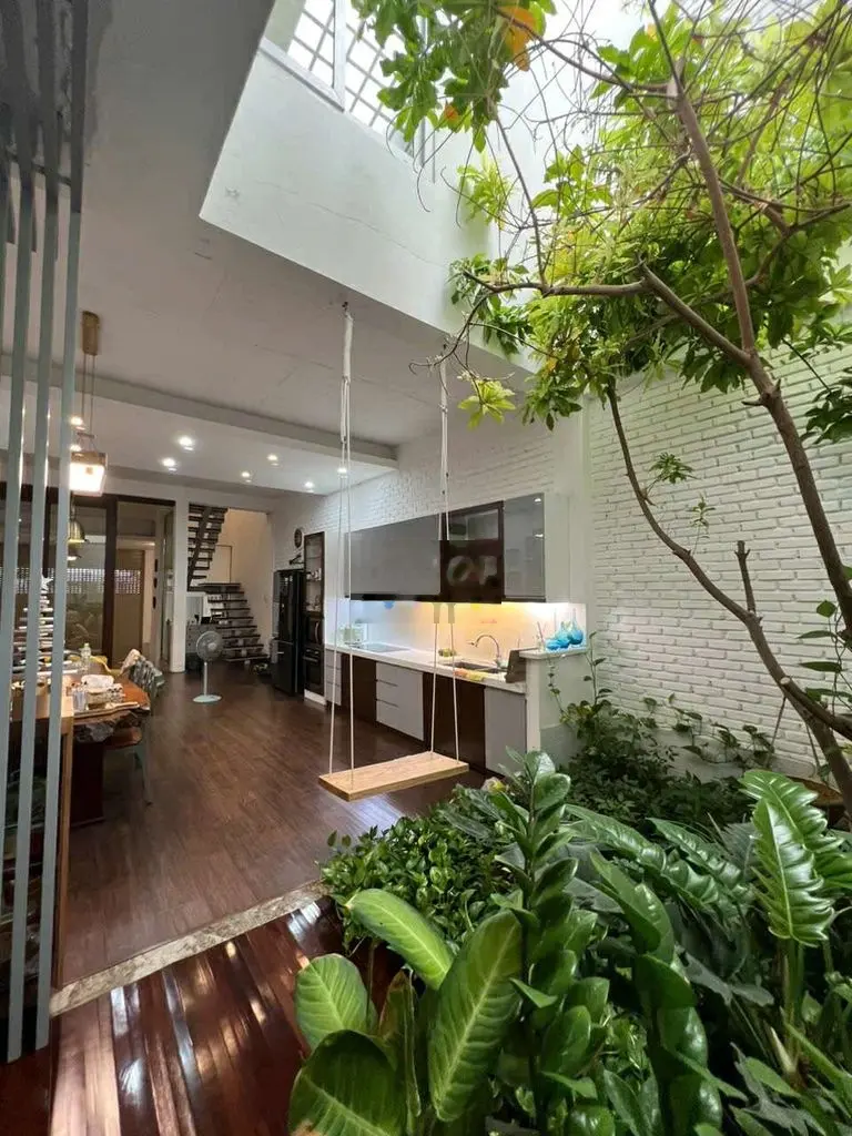 Bán nhanh Căn nhà đẹp 2 tầng 100m2 - 3PN MT đường 7m5 Gần Đỗ Anh Hàn
