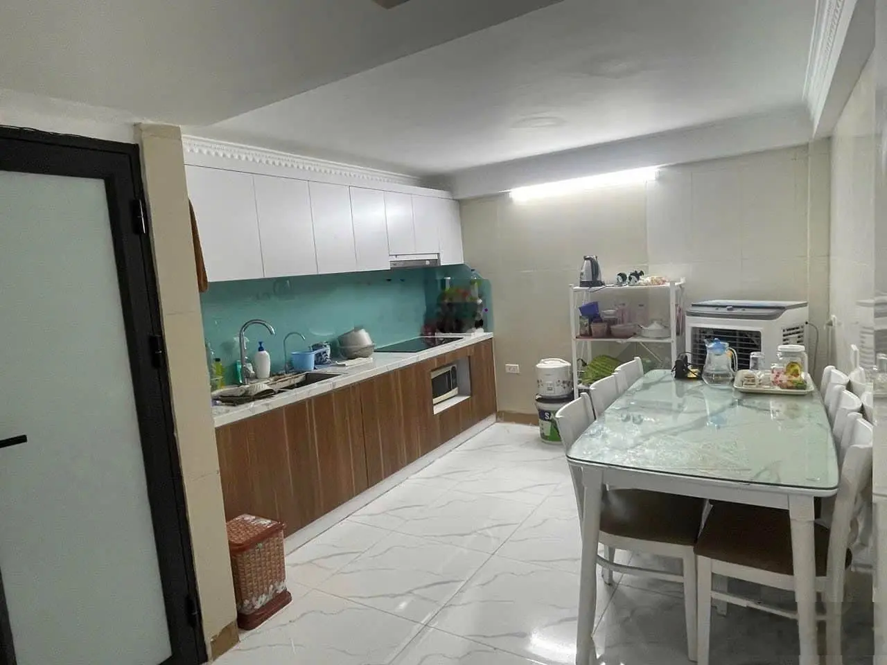 Nhà Thịnh Liệt cách ngõ to oto tránh 20 m giá 6tỷ7 sổ đỏ vuông A4