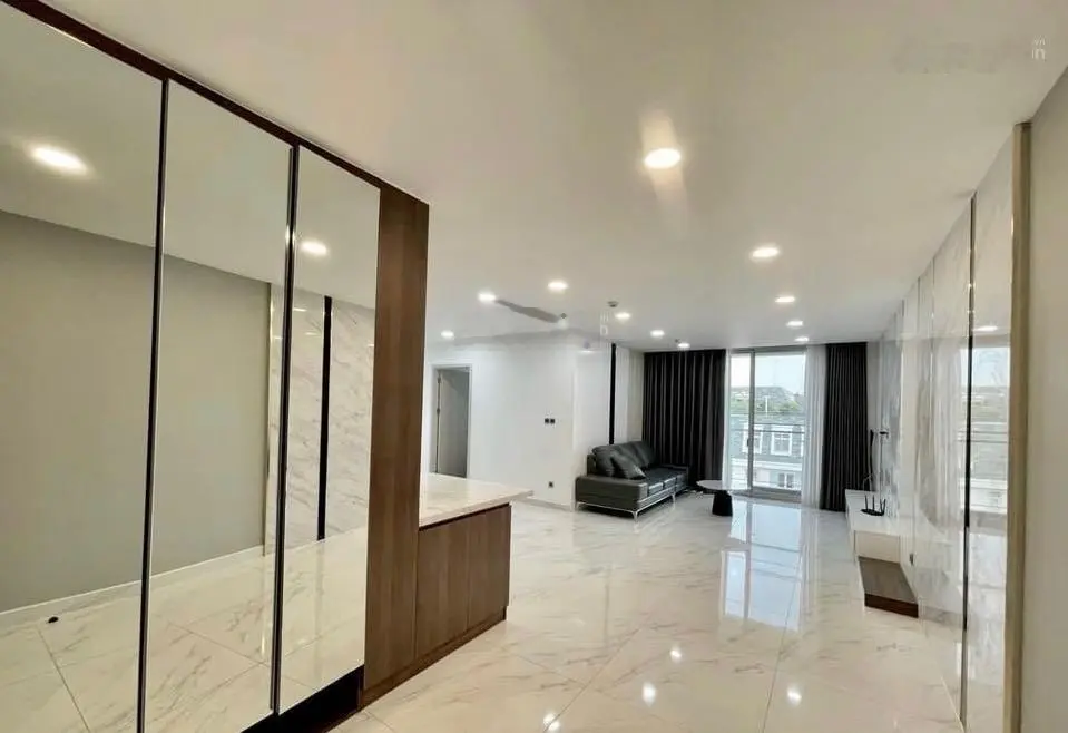 Bán căn hộ rẻ nhất Midtown - M6.Diện tích 127 m2.Giá bán:10,5tỷ. View biệt thự.LH: 0908 644 *** Hương