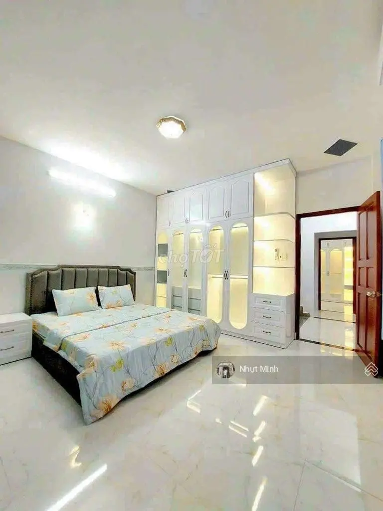 Nhà đẹp Vĩnh Hội Quận 4 -hẻm ô tô-2 tầng-4 phòng ngủ-diện tích 60m2/GIÁ 2.870 TỶ,thuê cao 17 tr/th