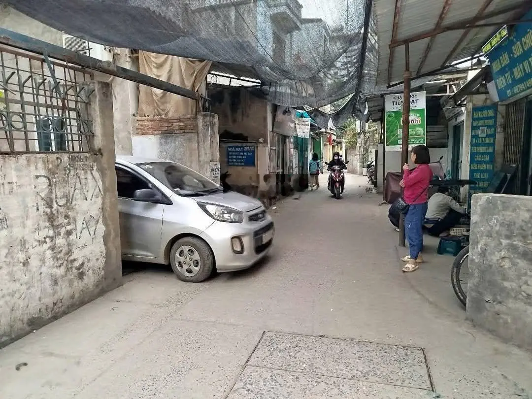 Bán nhà xuân đỉnh_ bắc từ liêm_ đường thông ô tô tránh trước nhà _ dt 45m, 5 tầng _ giá chào 10 tỷ.