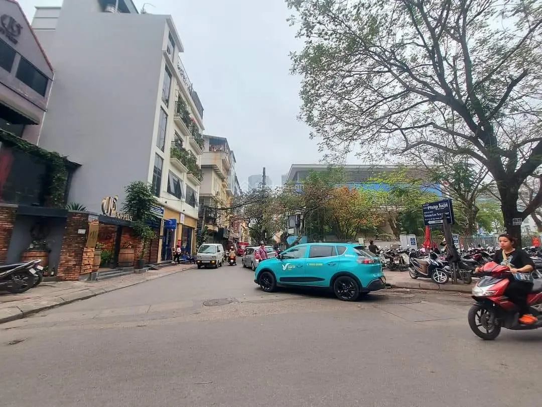 Siêu phẩm duy nhất tại phố kim mã, bán nhà 85m2, giá 200 triệu/m2