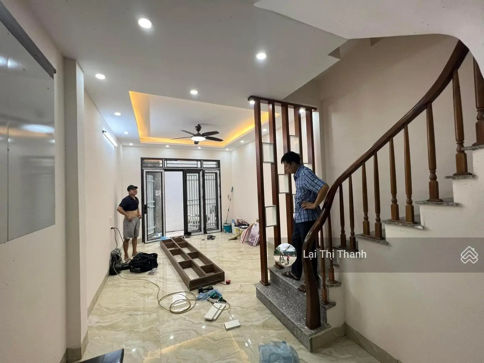 Bán nhà phố Xốm, xây độc lập giá chỉ 3,45 tỷ - 32m2 - 5 tầng, 20m ra đường ôtô tránh, có bãi o to