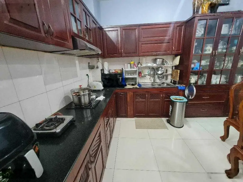 Bán nhà 2 mặt tiền kinh doanh Tân Hương, sát Aeon Tân Phú, xe đi ngày đêm, 6x13,5m