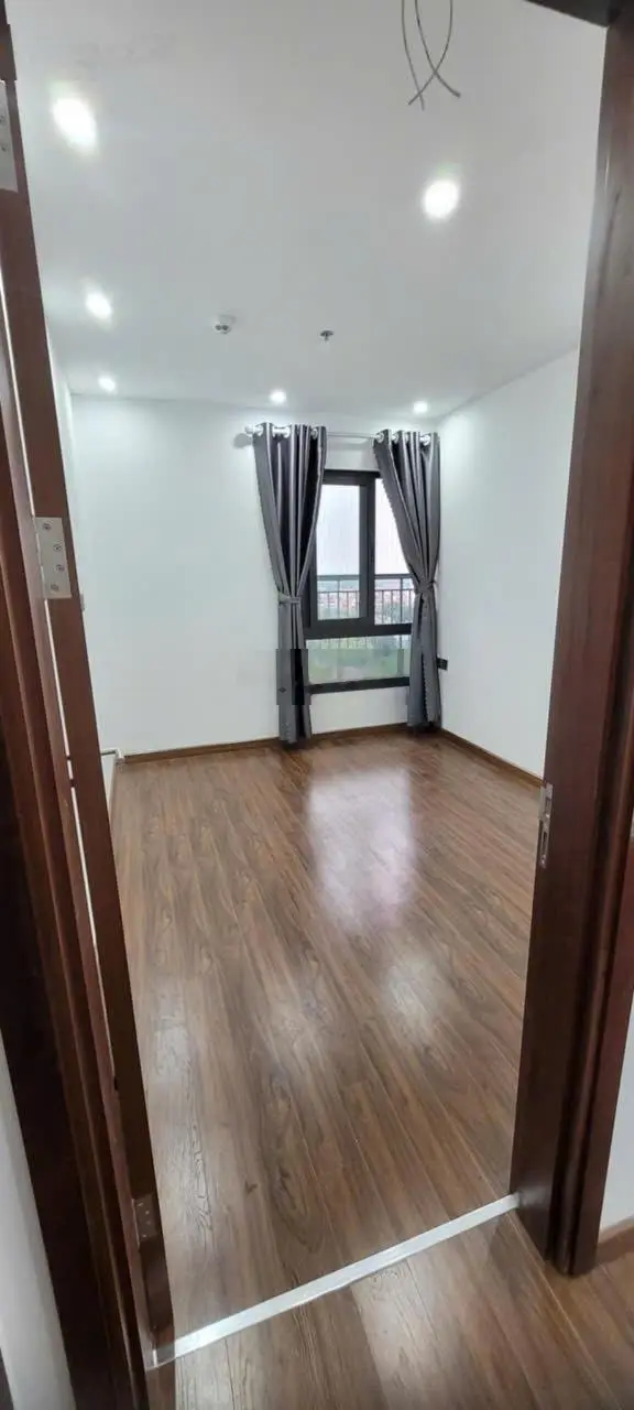 Chính chủ gửi bán CH 71m2 siêu rẻ đẹp + siêu mới KĐT Việt Hưng, giá Siêu tốt Phương Đông Green Home