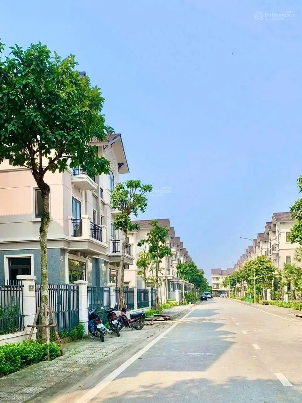 Biệt thự 135m2 giá hơn 8 tỷ tại đô thị Centa Vsip, cách Hồ Gươm 12km, cơ hội đầu tư lời gấp 3