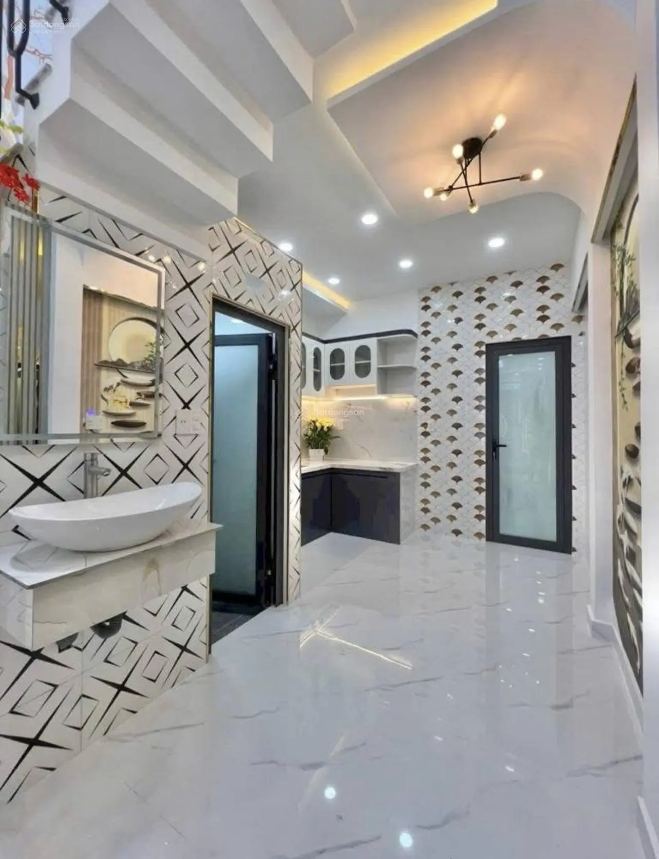 Chủ bán gấp hẻm 1/ Nguyễn Duy 40m2 2PN, SHR, sẵn nội thất 2ty050