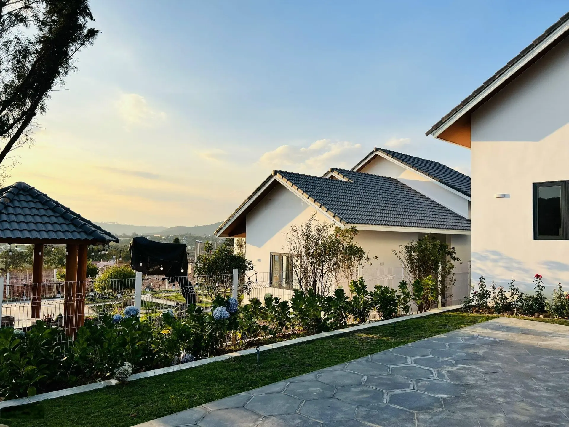 NHÀ ĐẸP - KHÍ HẬU MÁT MẺ 19 - 25 GIÚP CHỦ NHÂN TĂNG 10 NĂM TUỔI THỌ
