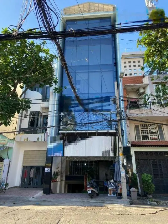 Siêu phẩm-Bán Nhà MT Lam Sơn P2 Tân Bình-DT: 6*25m-KC: 3 Tầng-HĐT: 30 triêu/tháng-Giá 24 tỷ