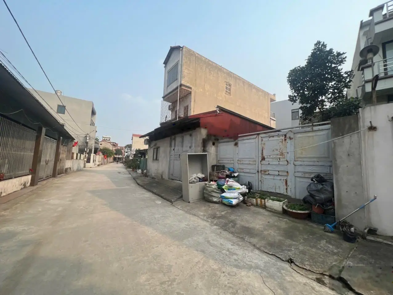 Nhà riêng sổ đỏ chính chủ,pháp lí không qui hoạch