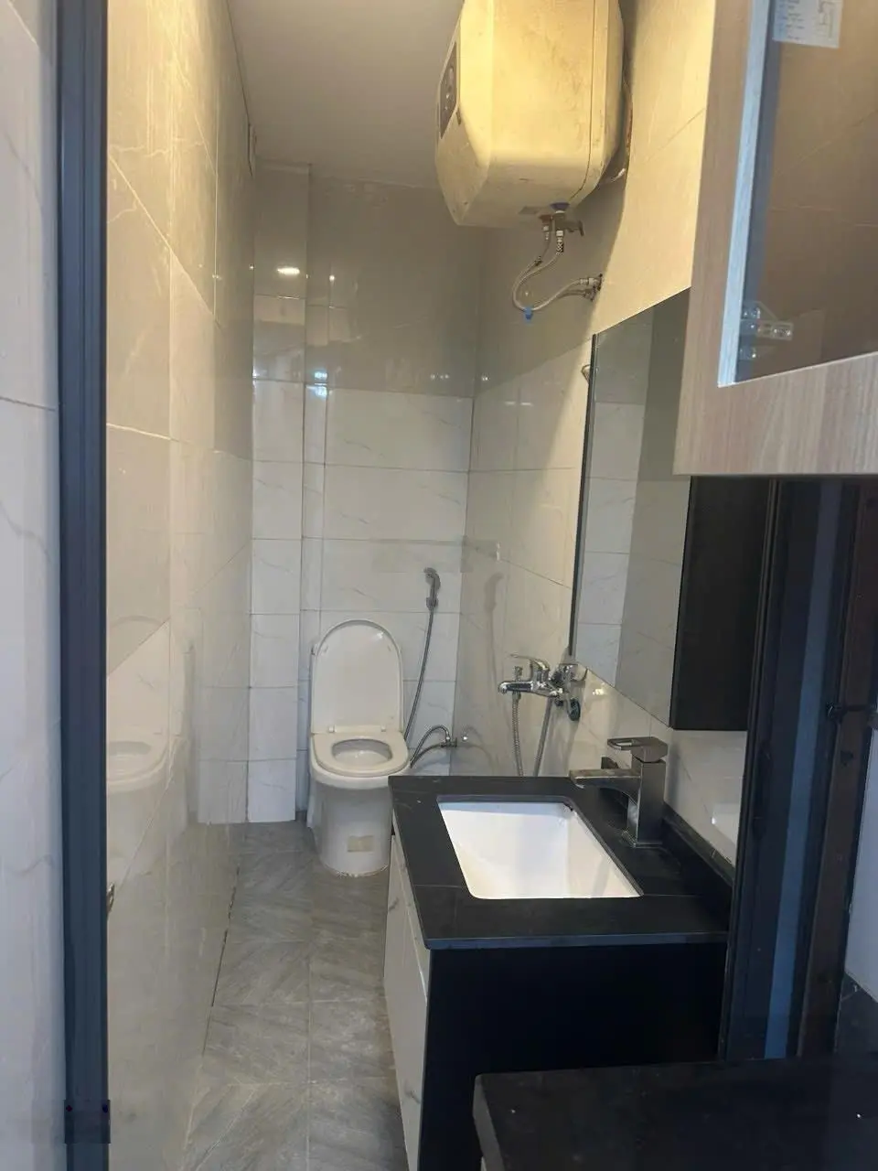 Nhà riêng bán tại Trần Khát Chân, 2,5 tỷ, 16,5 m2, 2PN, 2WC