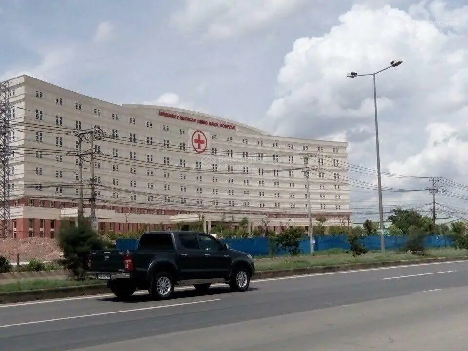 Cắt lỗ 300 triệu, bán nhanh lô đất 2 mặt tiền lớn 21m thông ra trục chính khu Long Hưng City